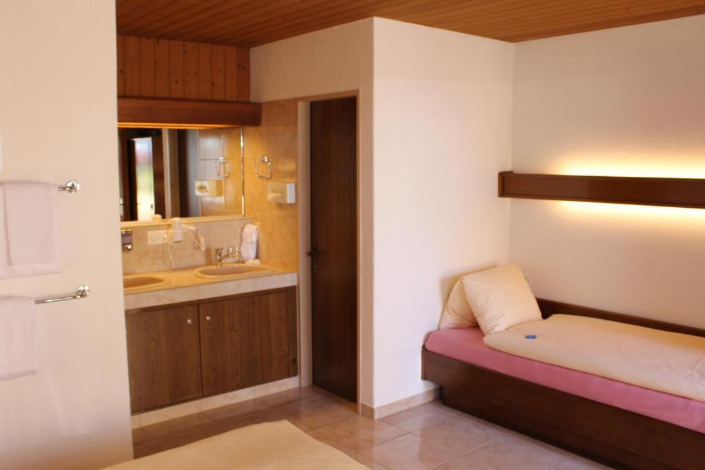 Hotel Glaernisch Hof Horgen Habitación foto